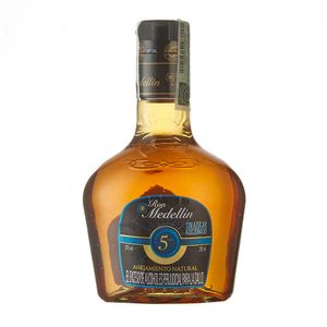 Ron medellin 5 años extra añejo sin azucar x 375 ml