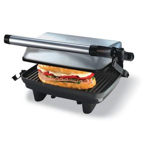 Sandwichera grill Oster CKSTPA2880 de altura ajustable Plateada